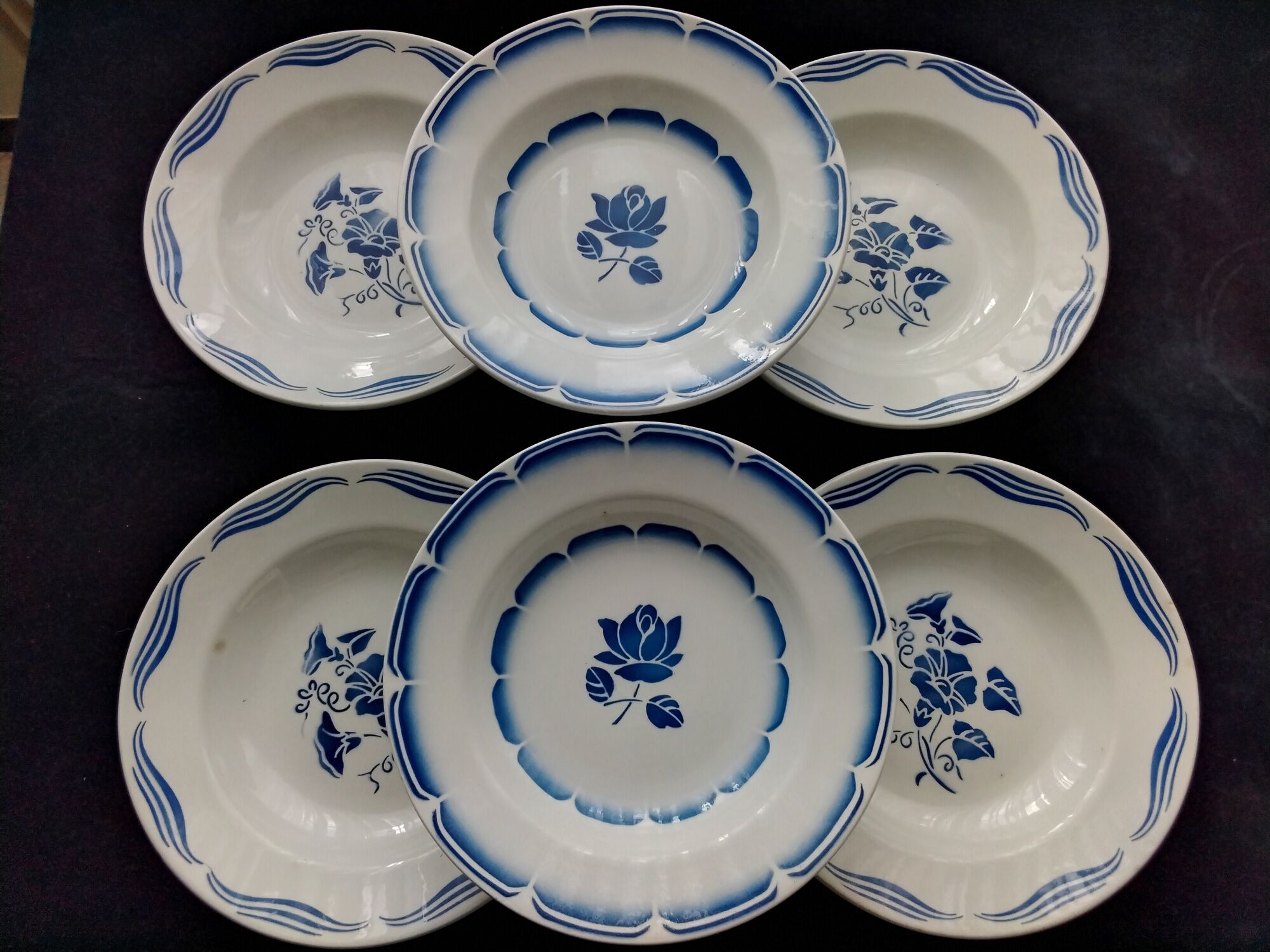 Set of 6 mismatched hollow plates in opaque porcelain from Badonviller