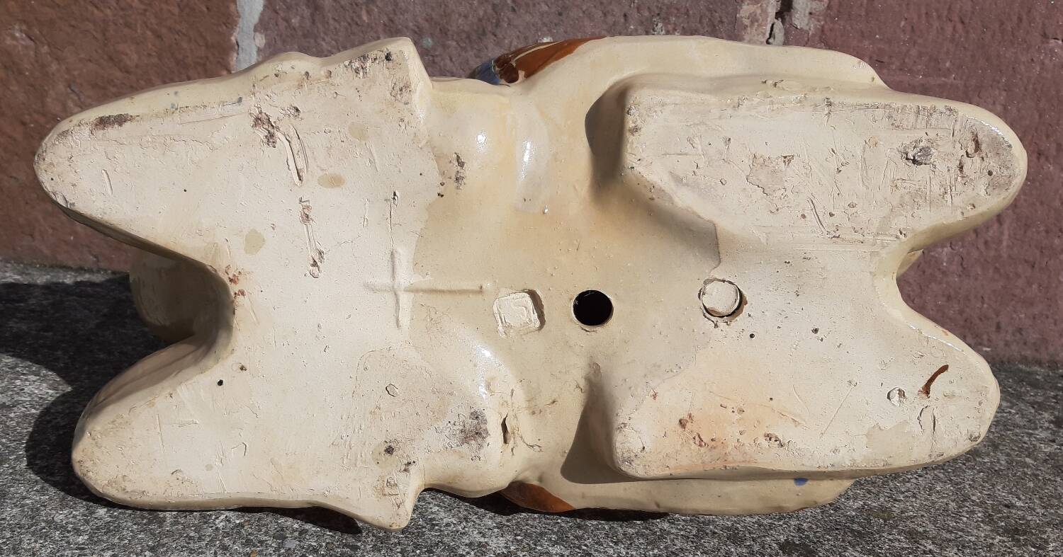 Camel side table in ceramic