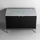 Meuble d'appoint exécutif à 2 portes par Florence Knoll, années 1970