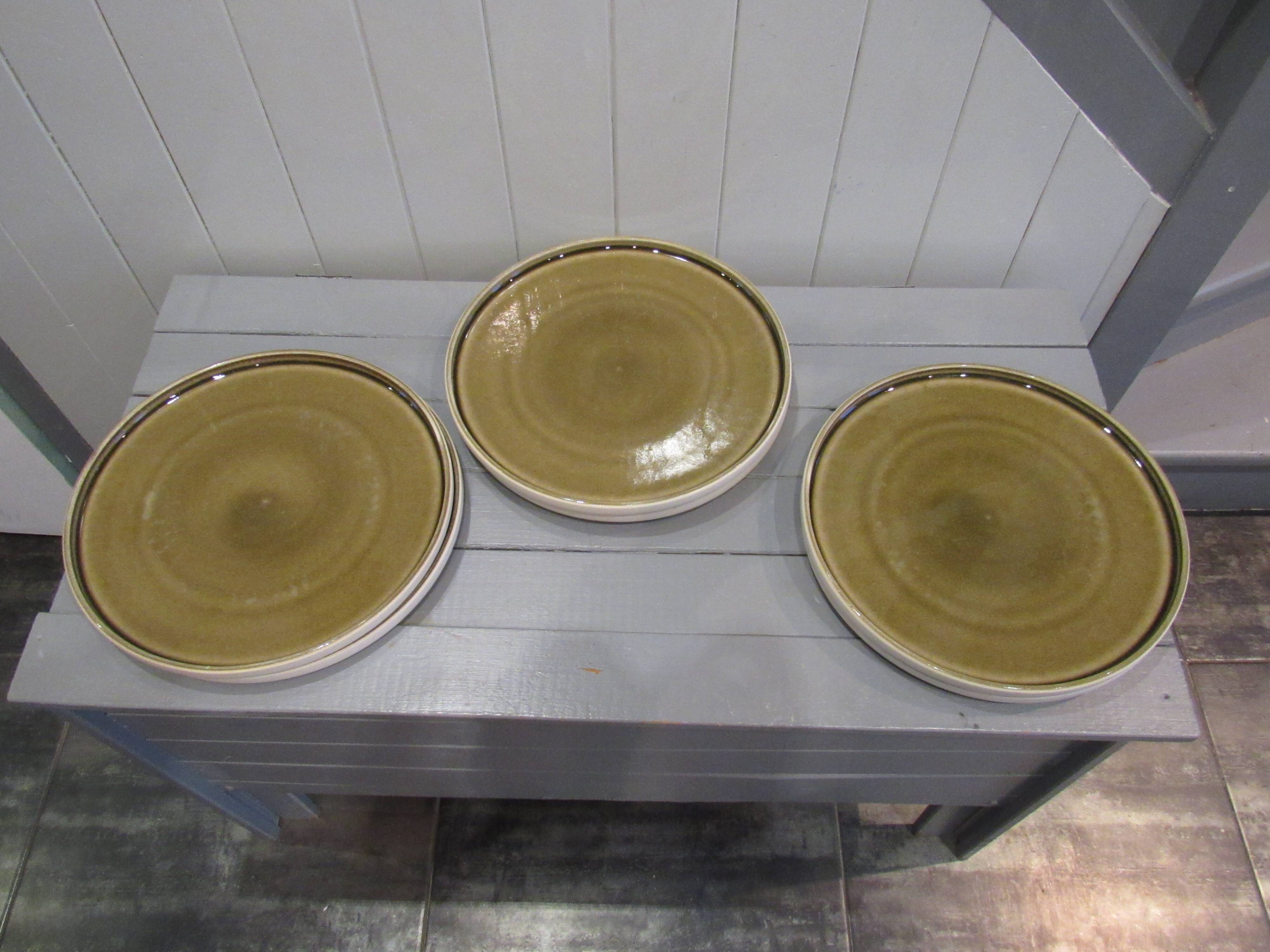 6 flat round olive plates, Nara collection by Playground.