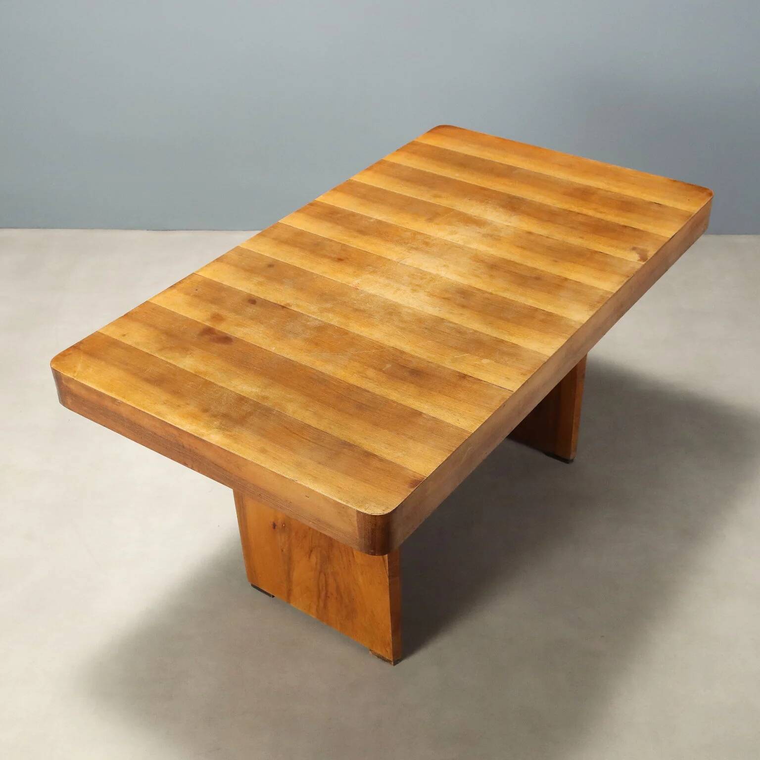 Vintage walnut veneer table, design, Italy, 1940s