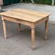 Petite table de ferme compacte 108x70cm décapée style campagne chic