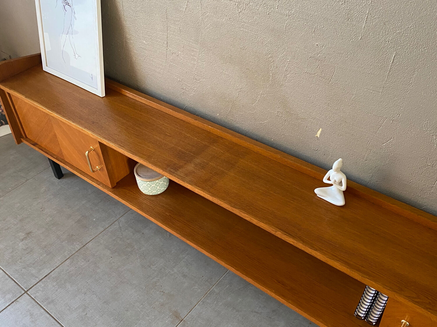 Vintage sideboard (shallow)