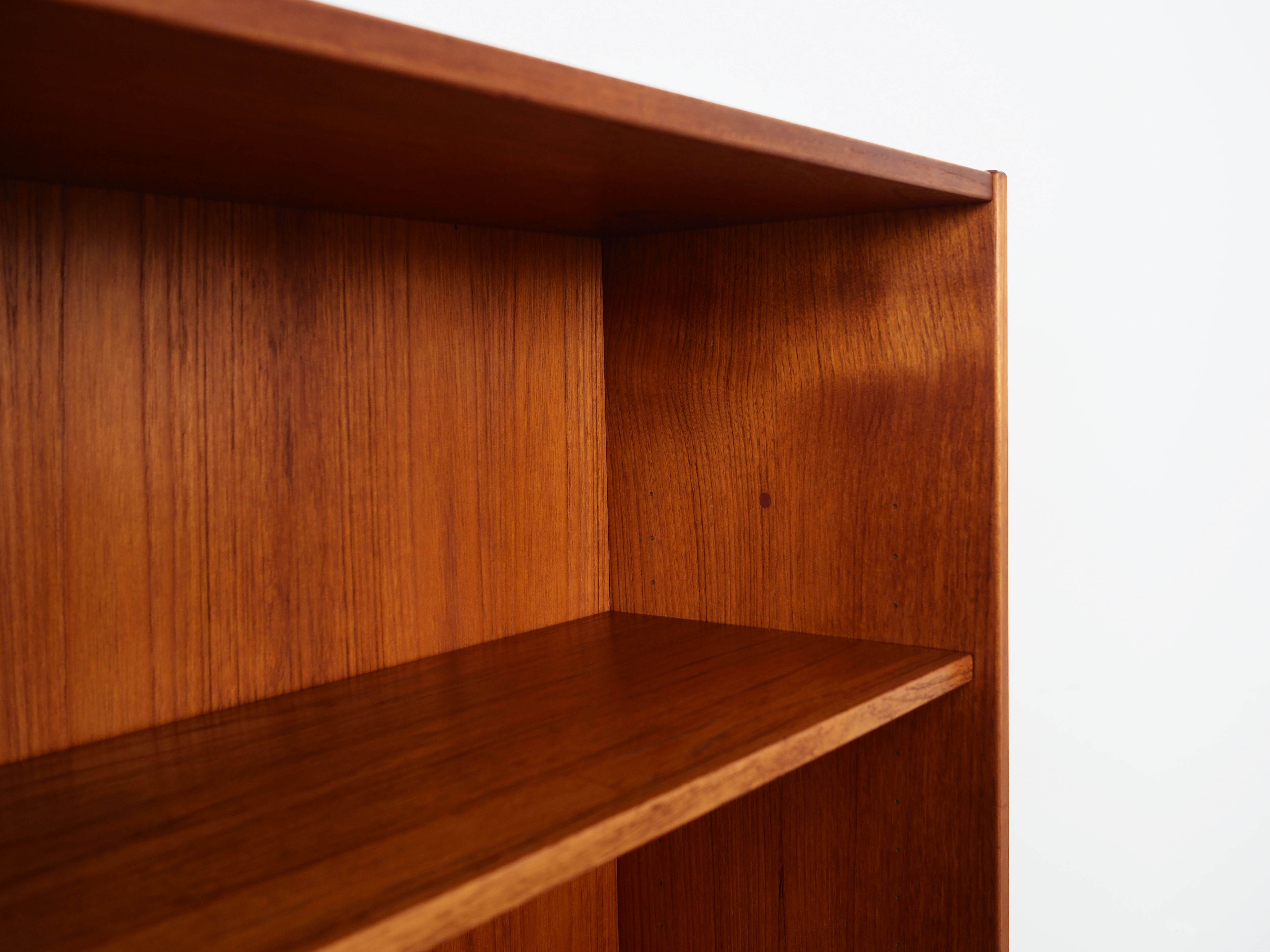 Bibliothèque en teck, design danois, années 1970, production: ÆJM Møbler