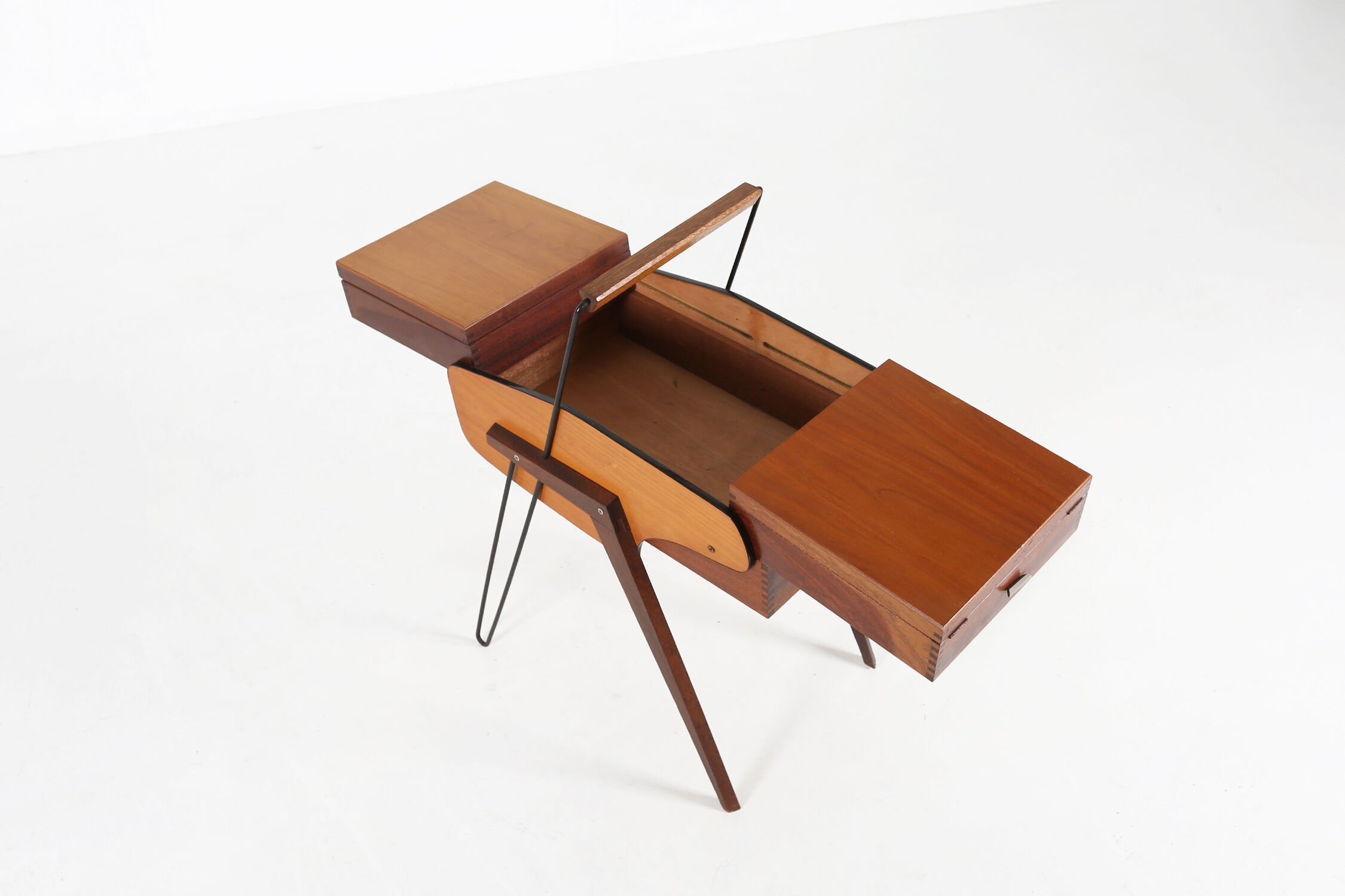 Vintage sewing box ca.1950