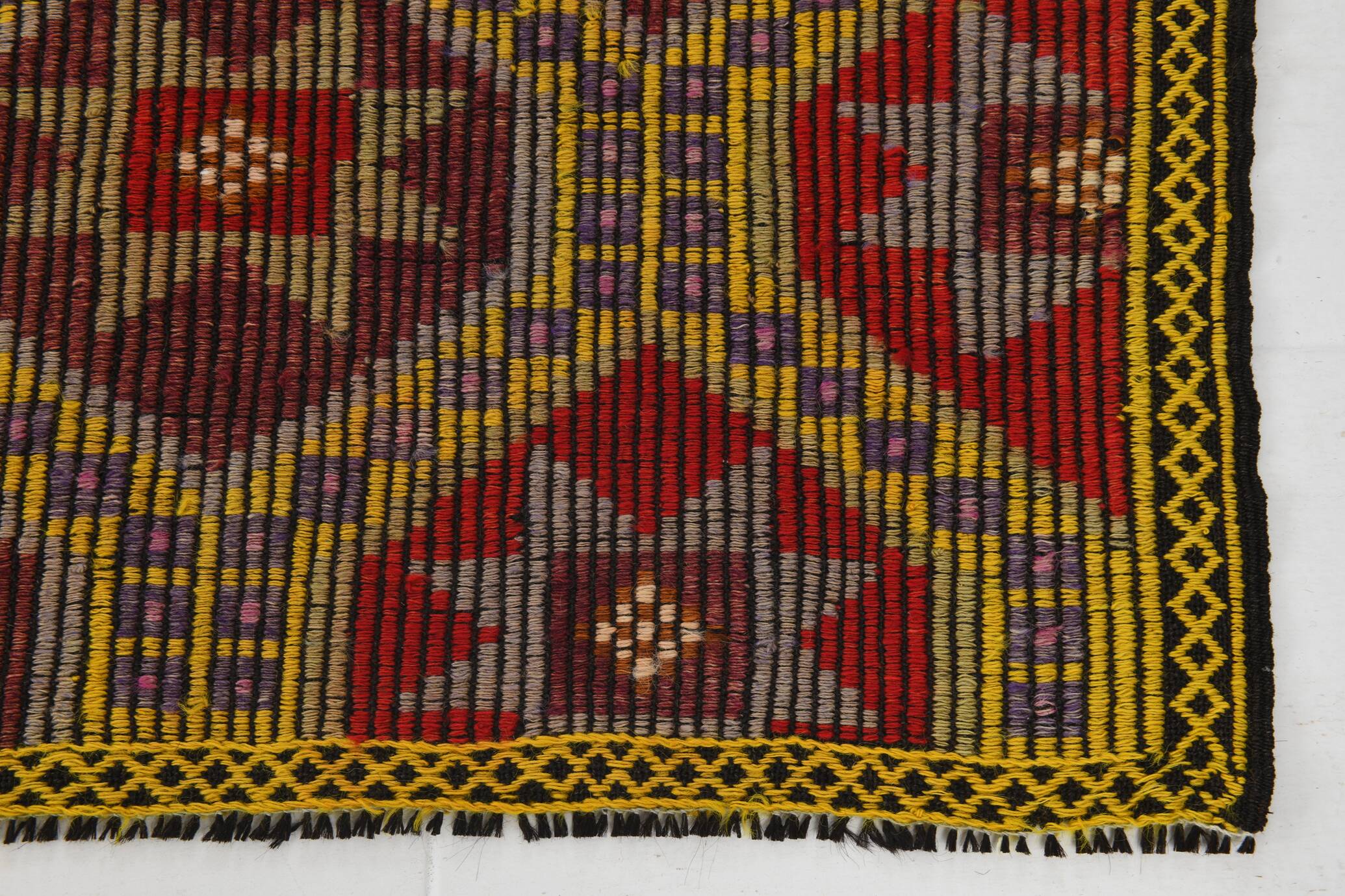 5x8 Burgundy & Yellow Vintage Kilim Rug, 160x258Cm