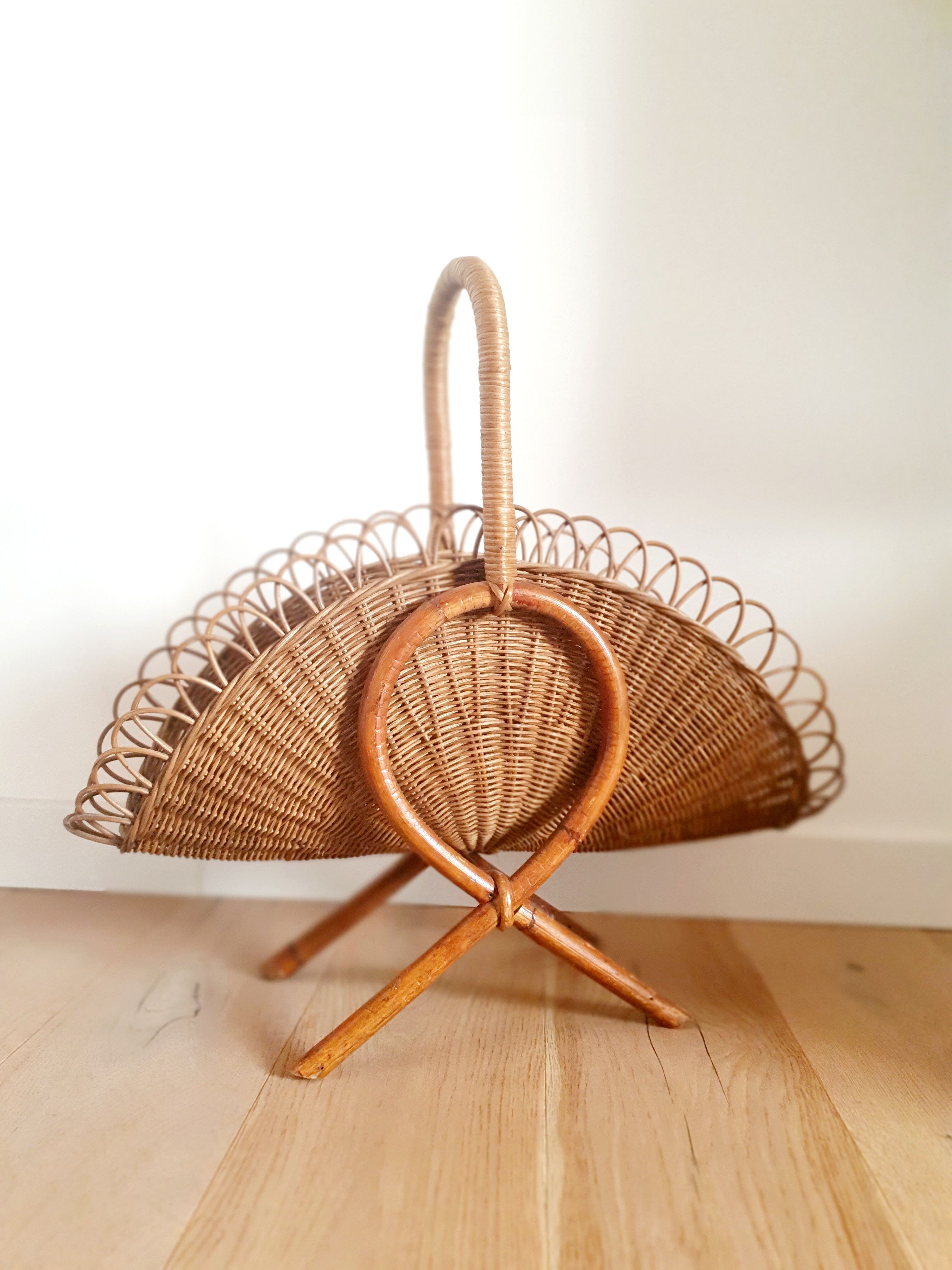 Log holder / rattan magazine holder