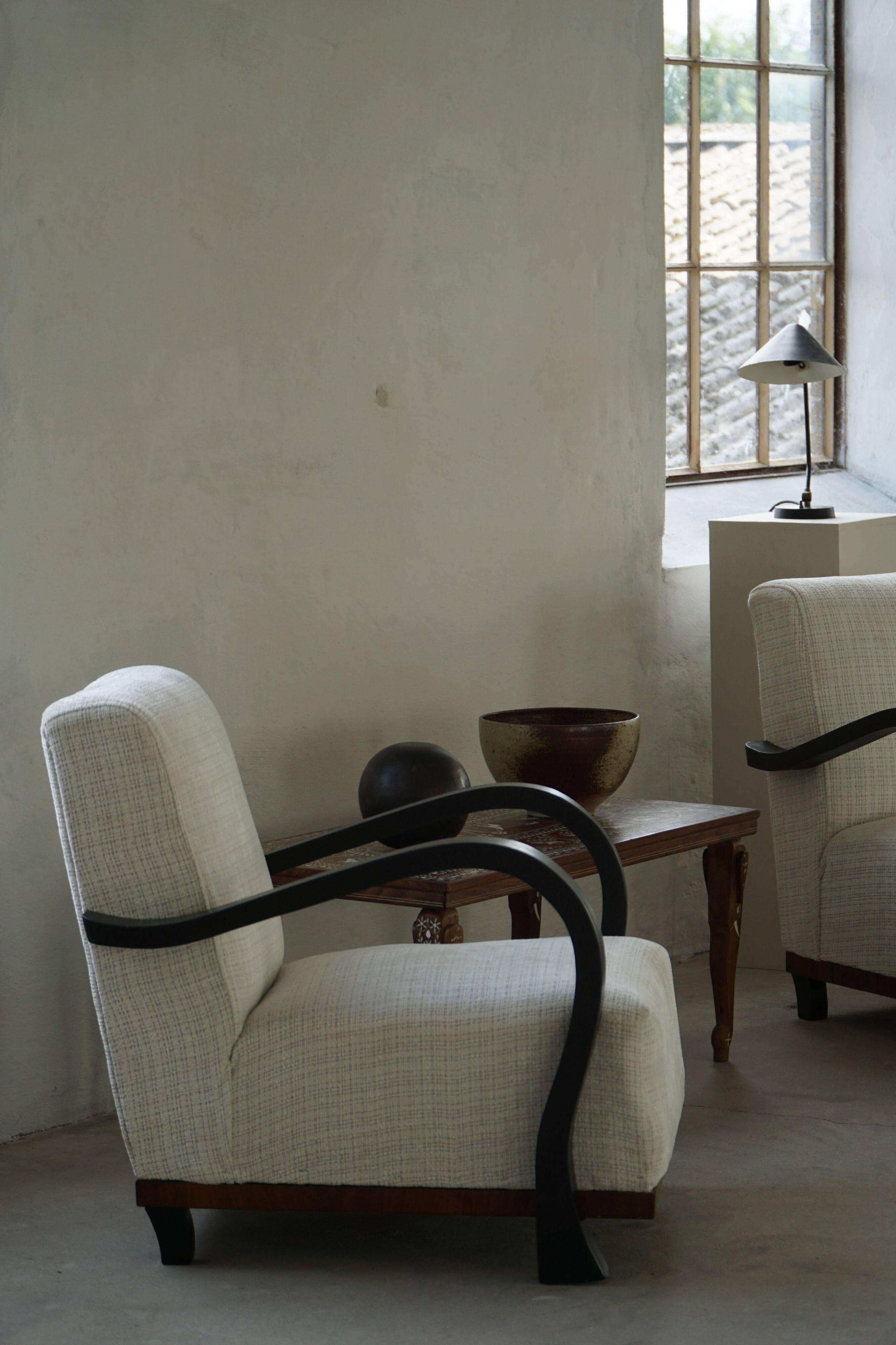 Vintage Indian teak coffee table inlaid with elephant motifs, mid-20th century.