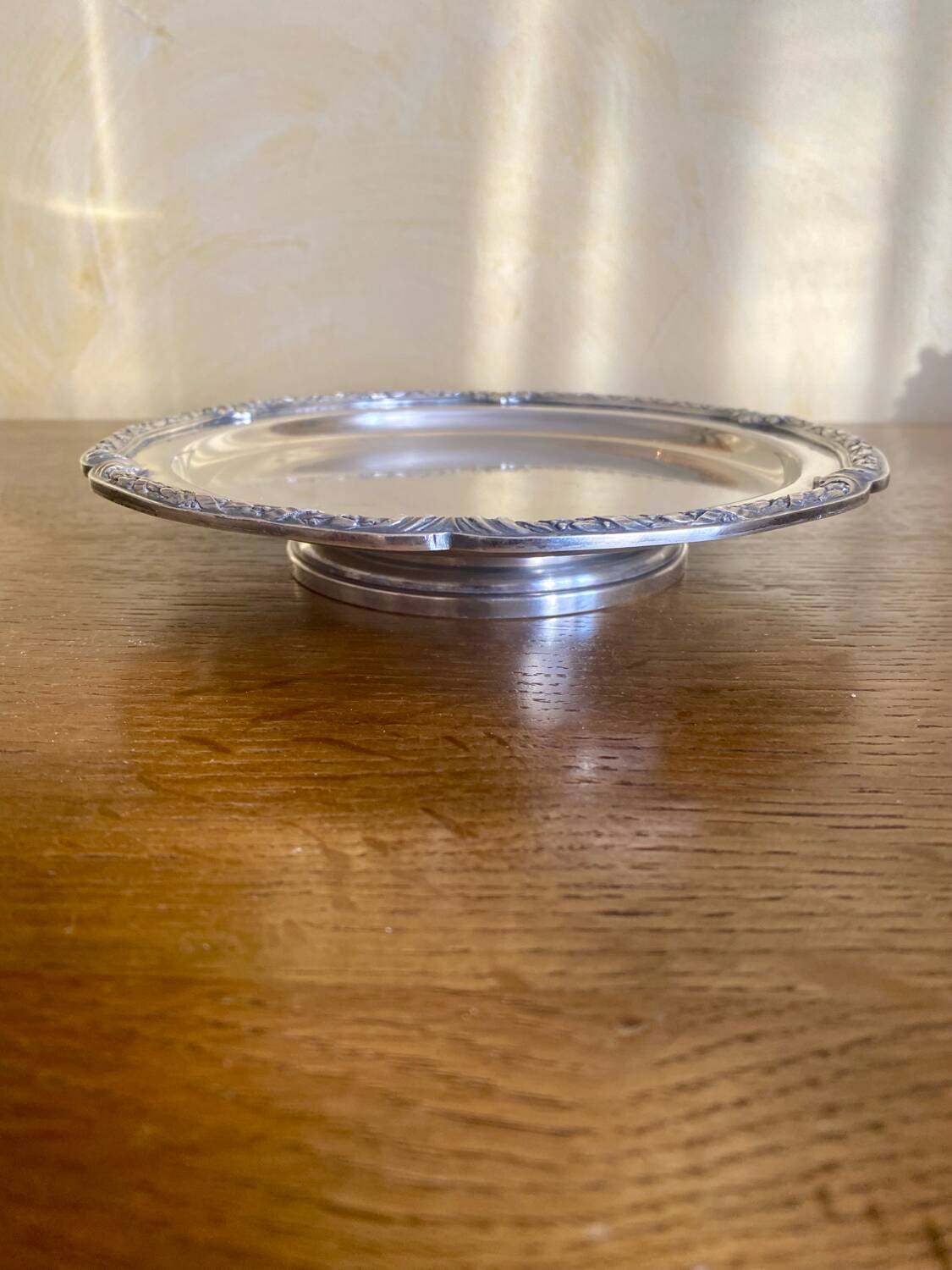 Circular silver metal tray, Victor Saglier 1809-1894