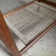 Table basse porte revue vintage en teck et corde