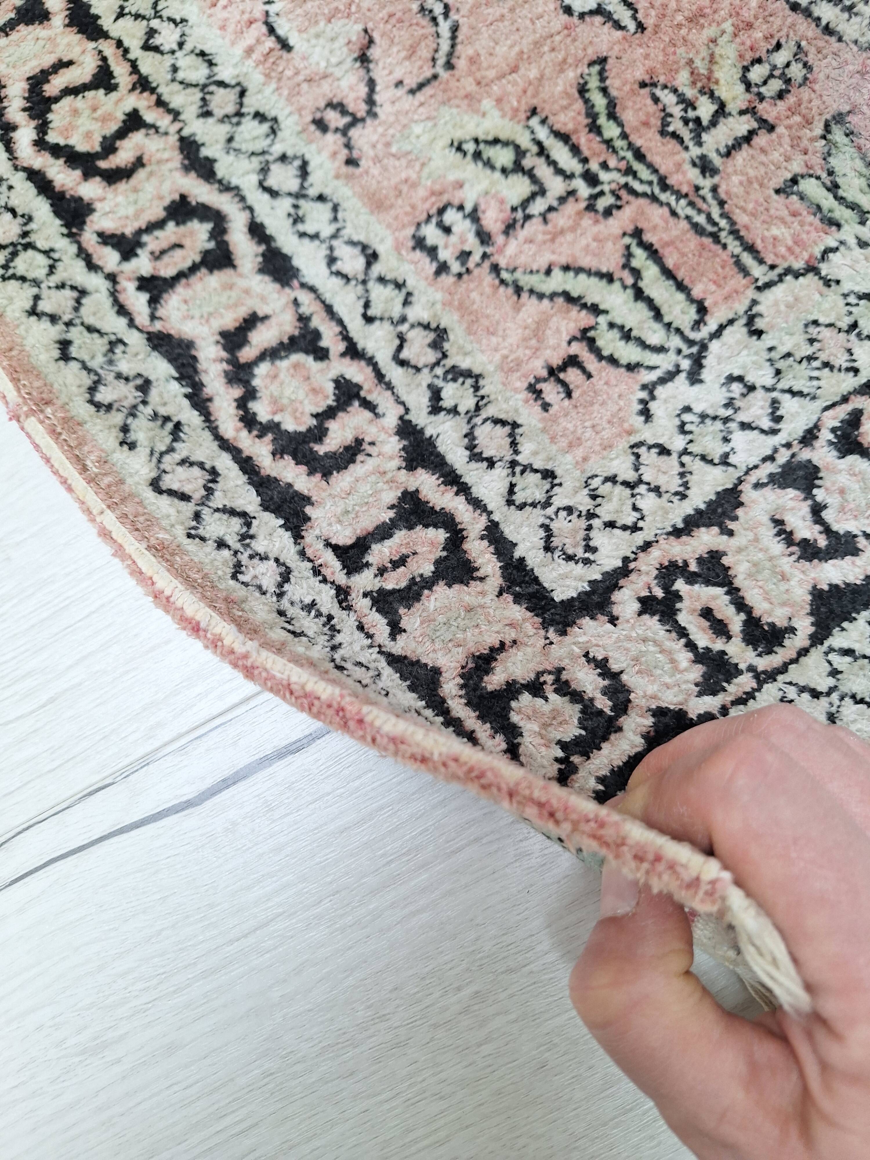 Tapis Persan rose