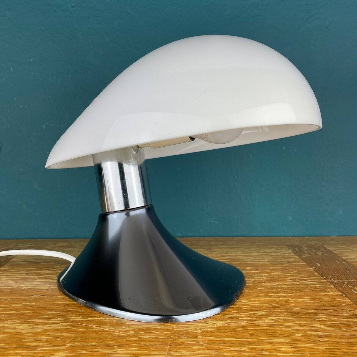Cobra table lamp attributed to Guzzini, Italy, 1960s.
