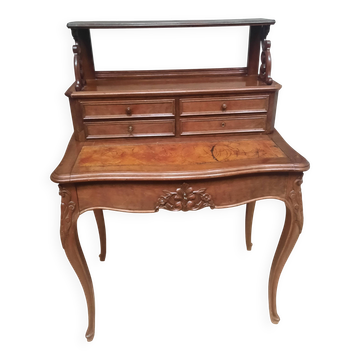 Burreau à gradin de style Louis XV