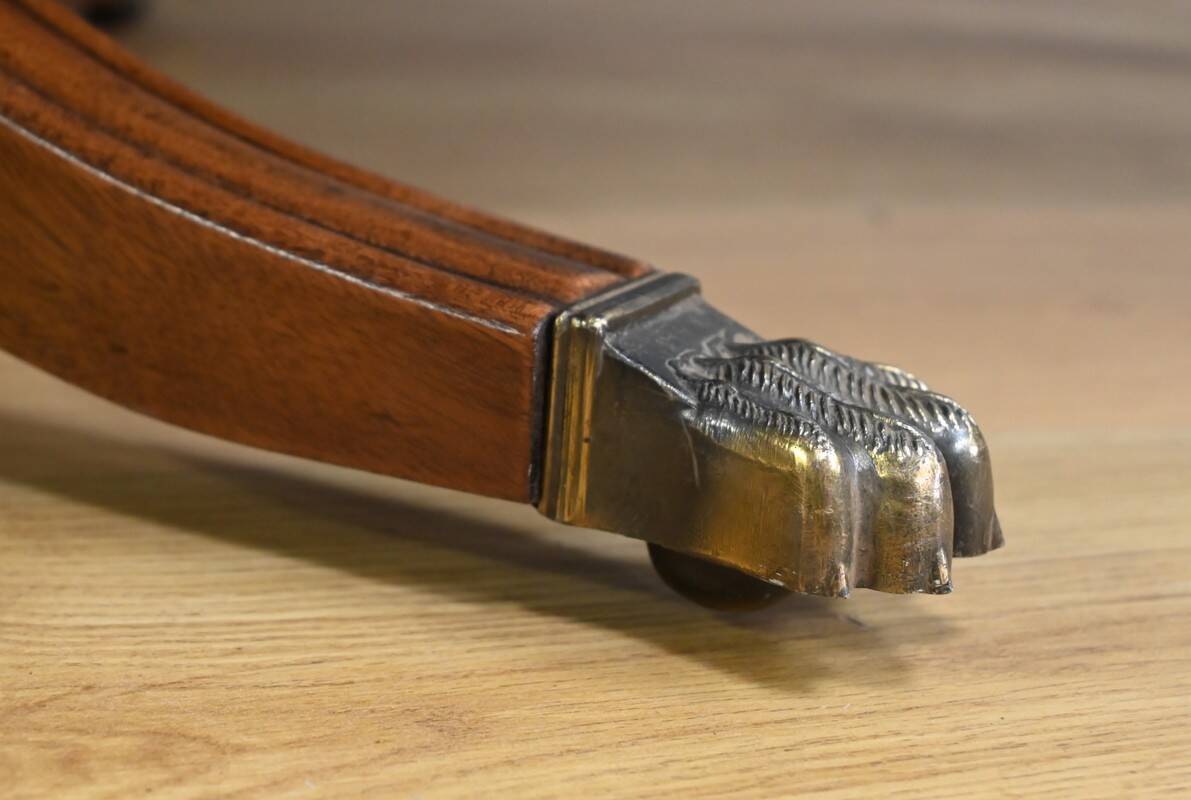 English Style Mahogany Extendable Pedestal Table - 1960