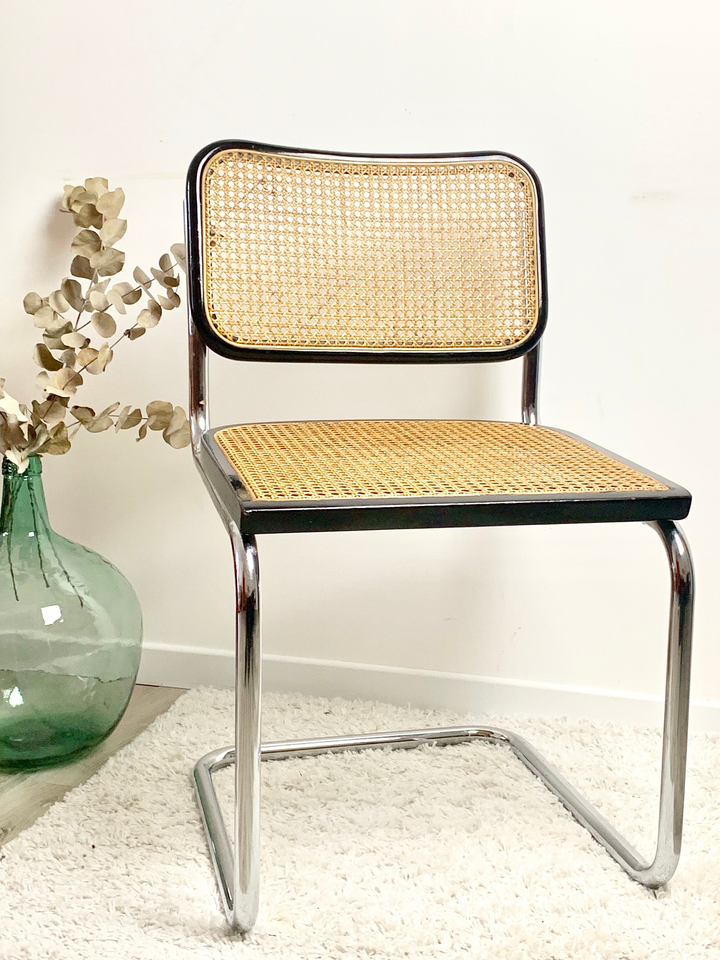 Chair y Marcel Breuer model Cesca B32