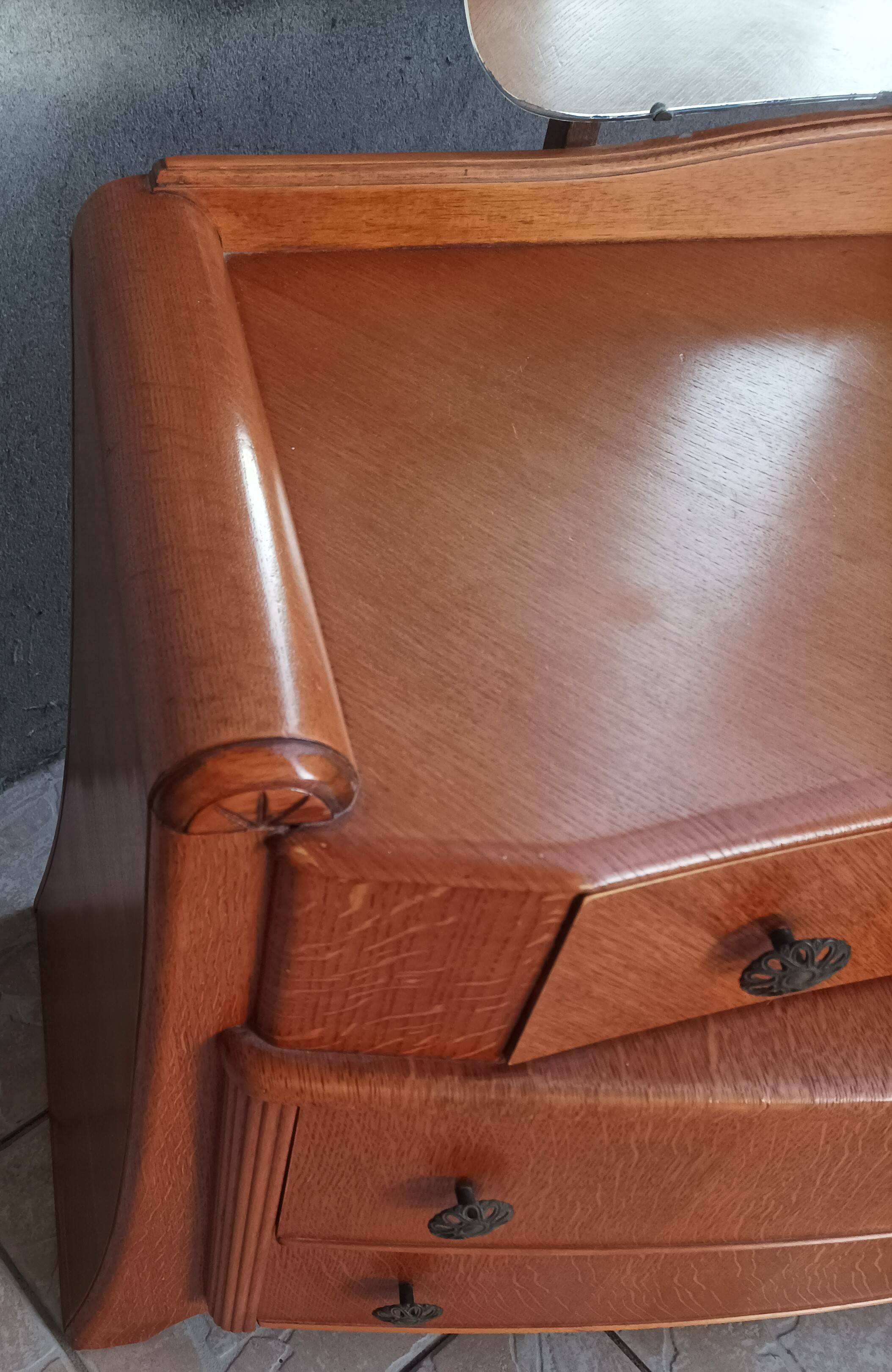 Austinsuite dressing table chest of drawers in Art Deco style oak 1960