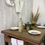 Extendable farm table