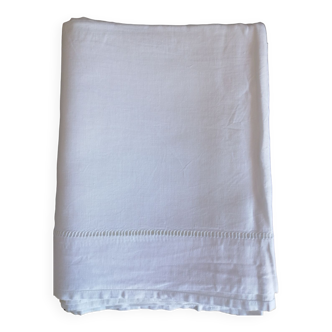 Openwork linen sheet