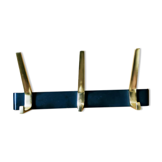 Mural coat holder