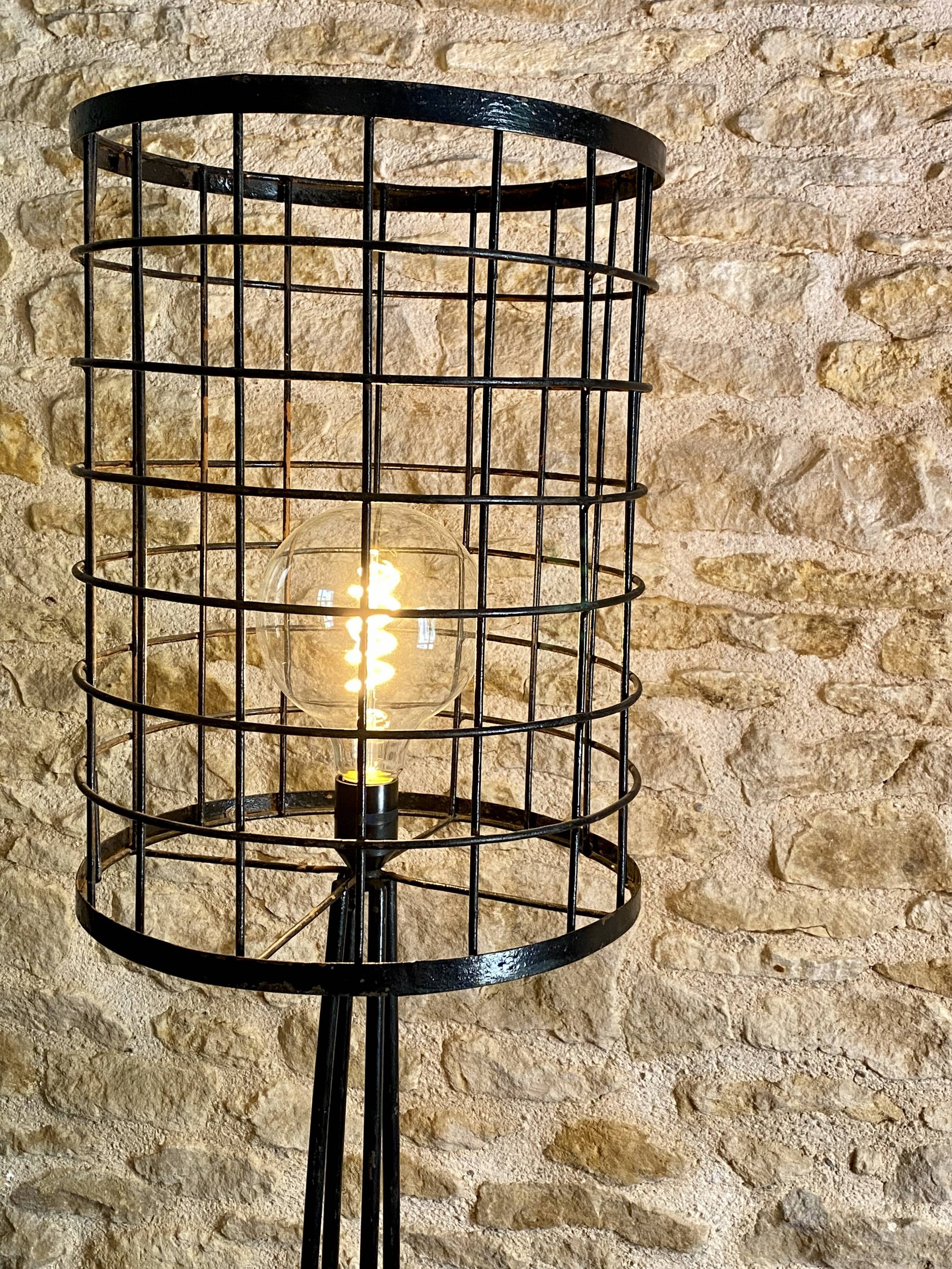 Lampadaire cage en métal 1950