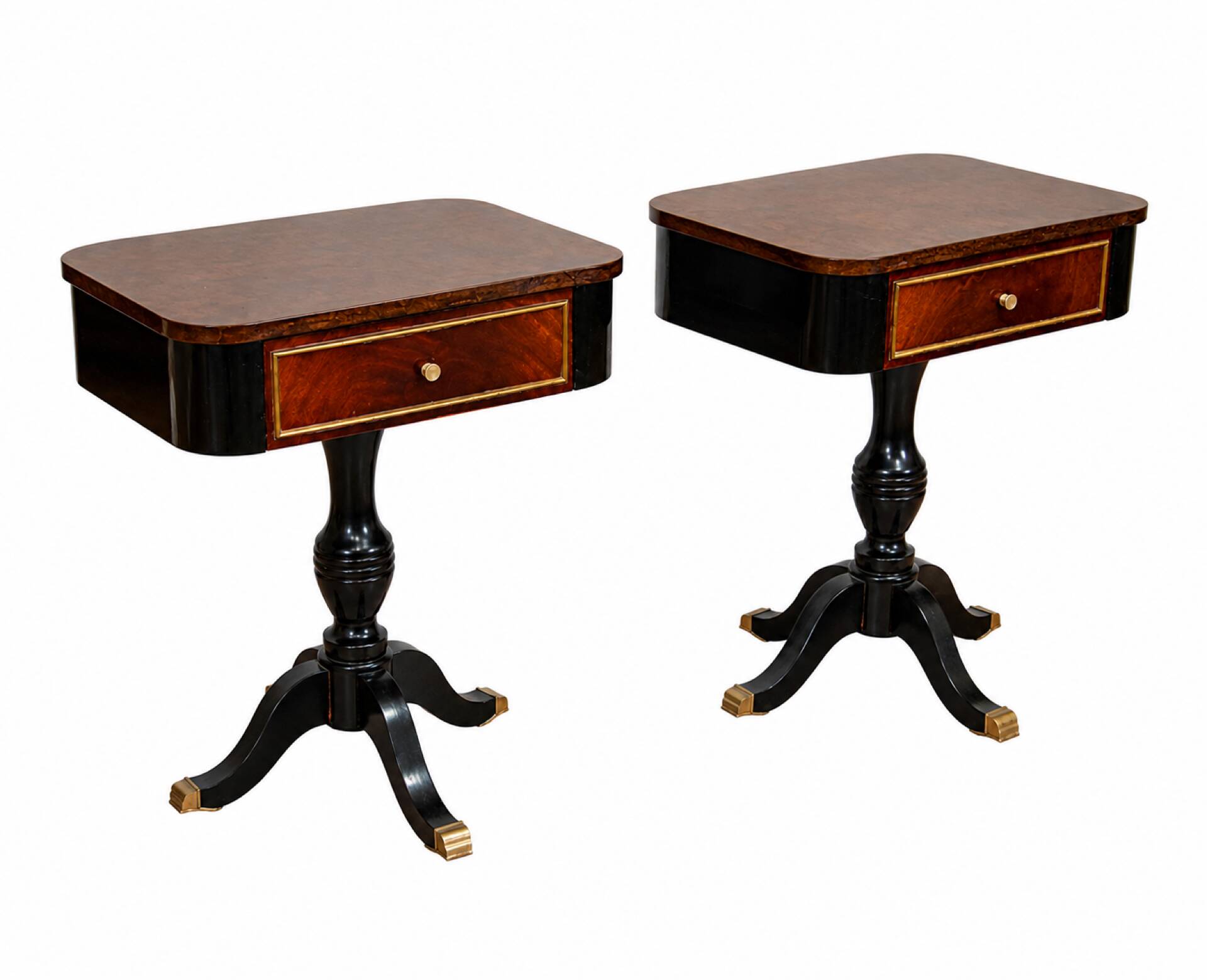 Paire de tables chevet/appoint, acajou,bois noirci,style néoclassiqu