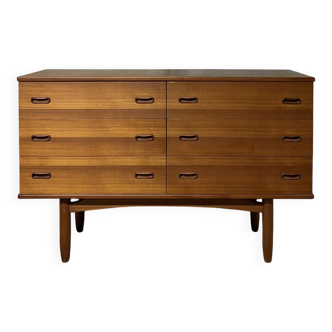 Double enfilade commode with 6 drawers, vintage Scandinavian from the 1960s.