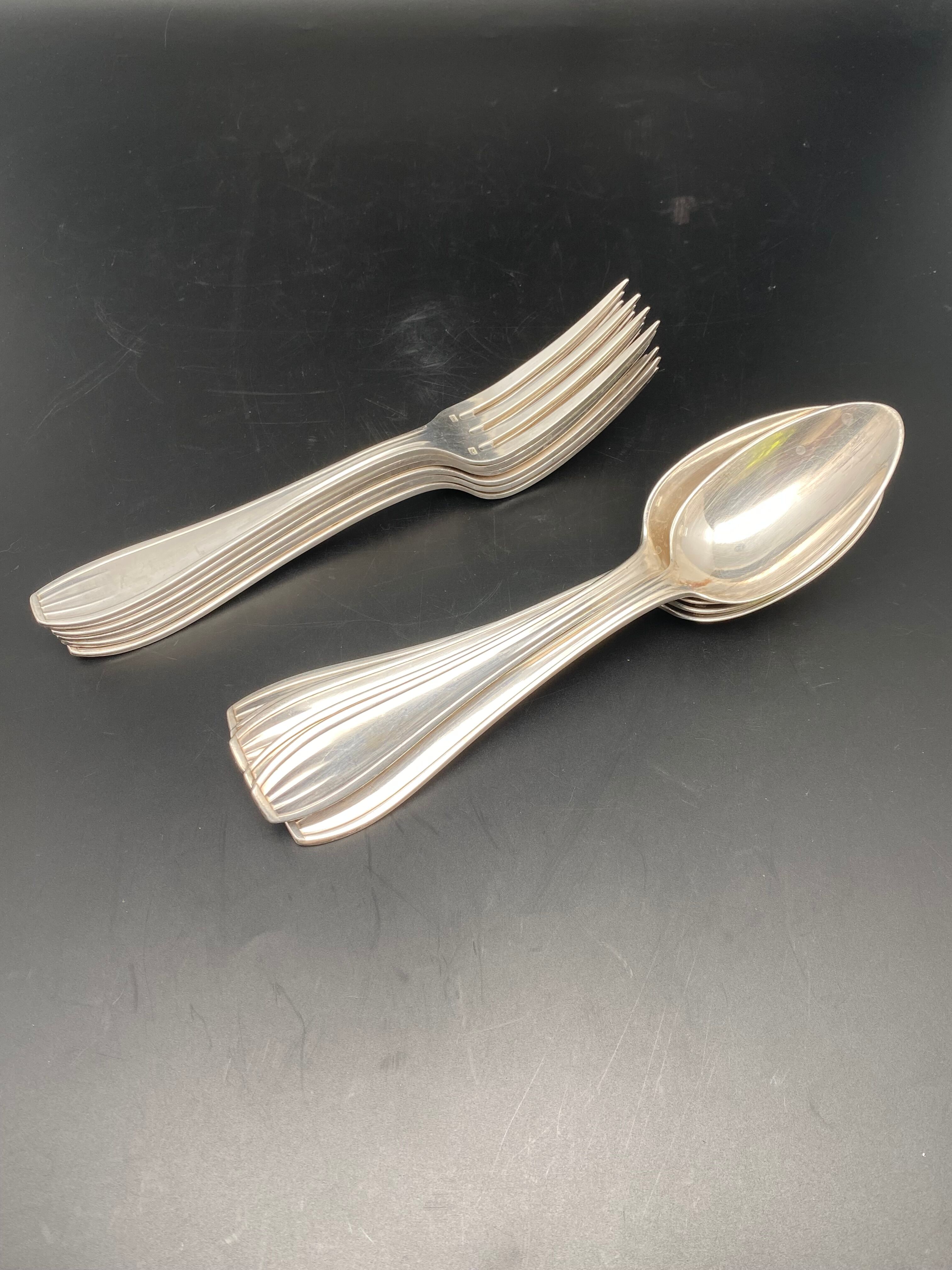 Silver metal cutlery