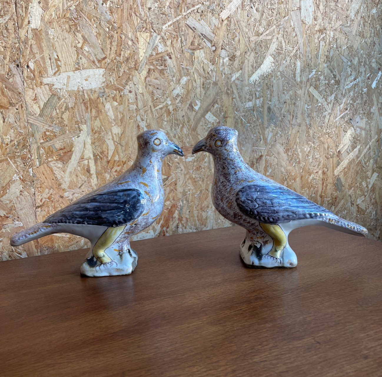 Pair of faience ridge pigeons, dating from 1835