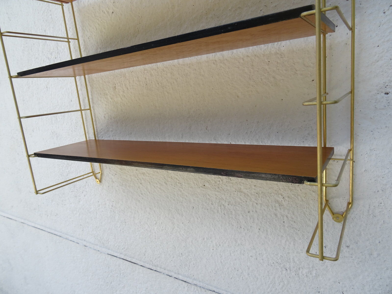 Wall shelf String brass and wood