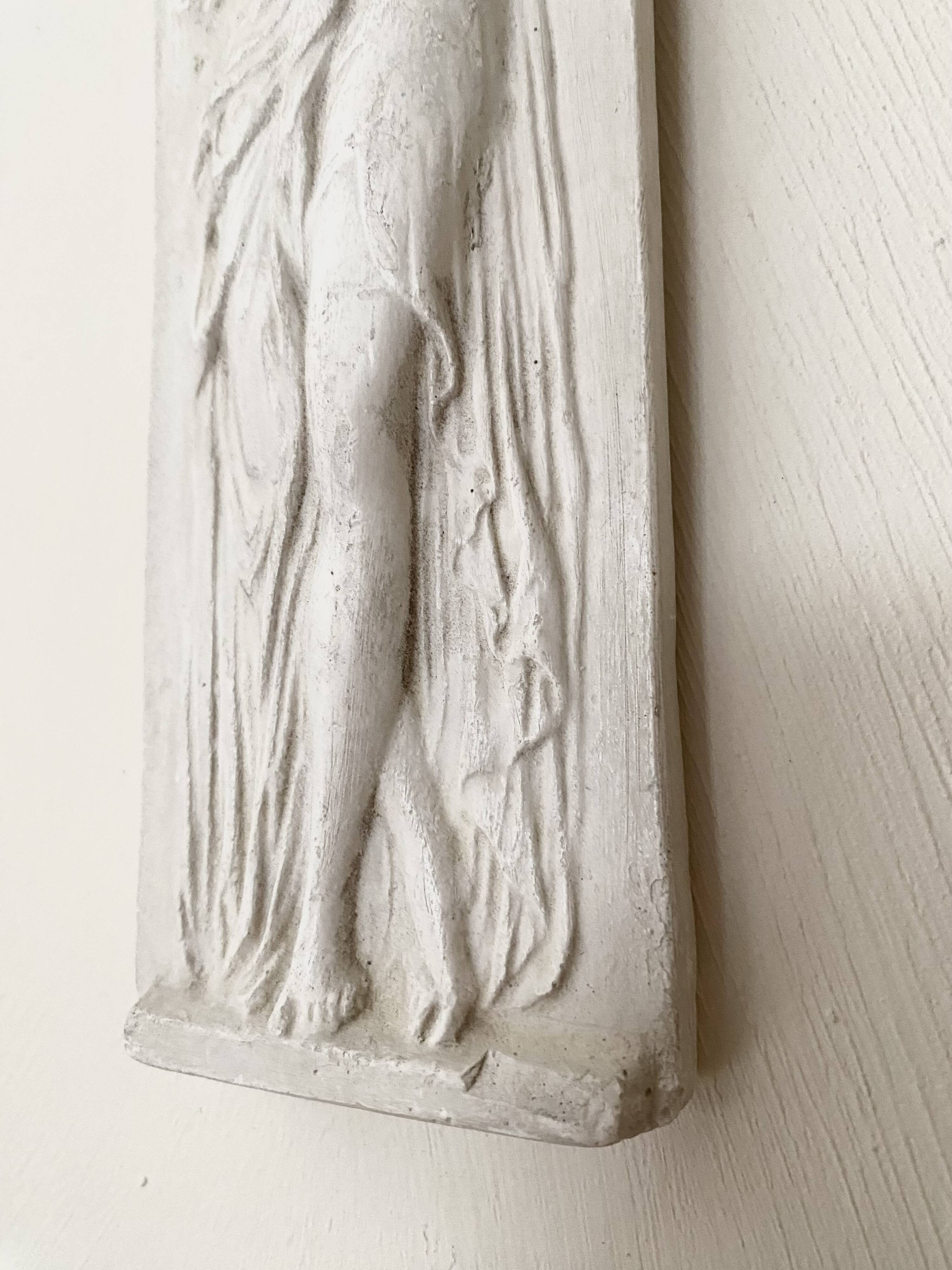 Moule en plâtre, « porteuse d’eau » de Jean Goujon
