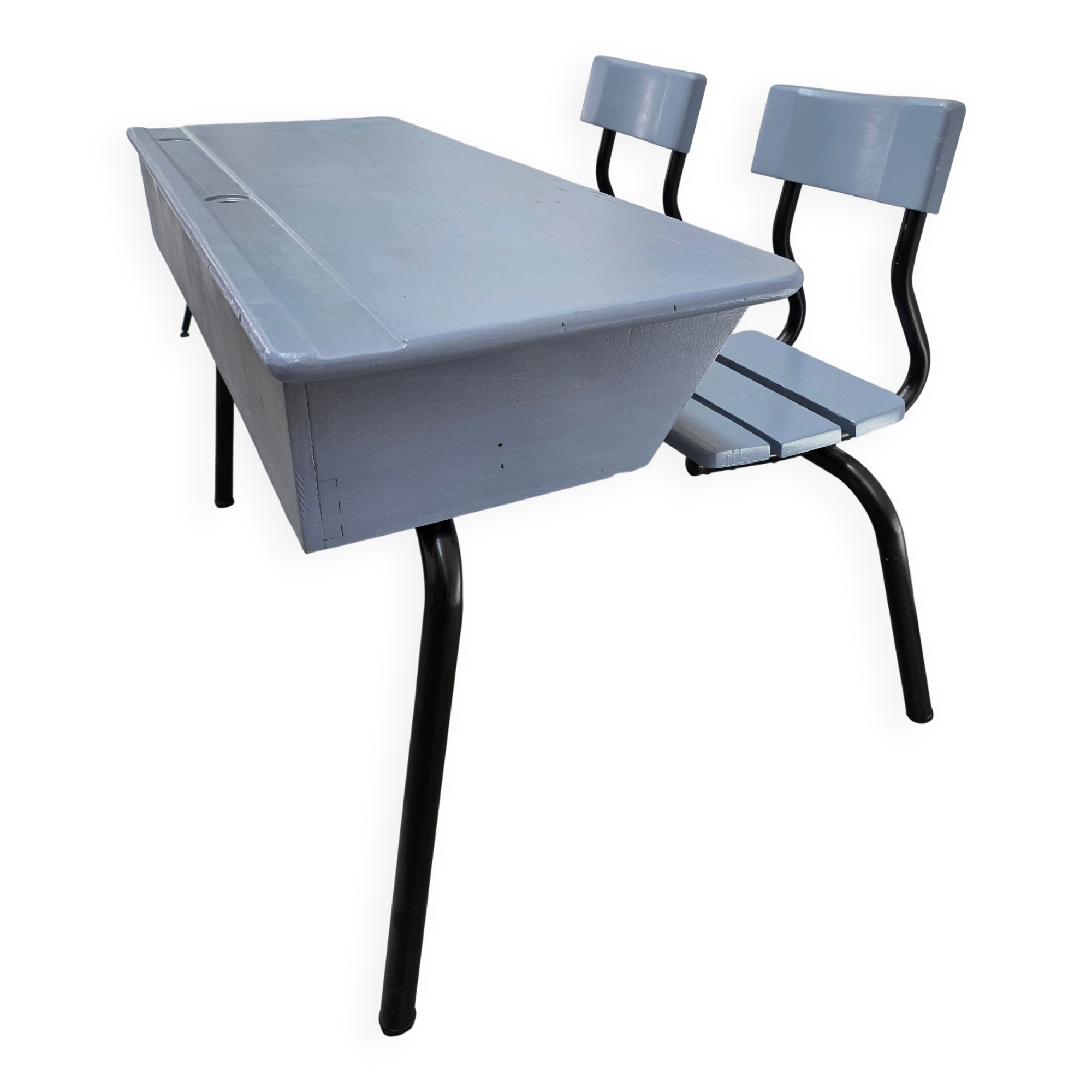 Renovated school desk for 2 – Ideal for the new school year.
