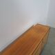 Mid-century notenhout fineer dressoir met 3 lades