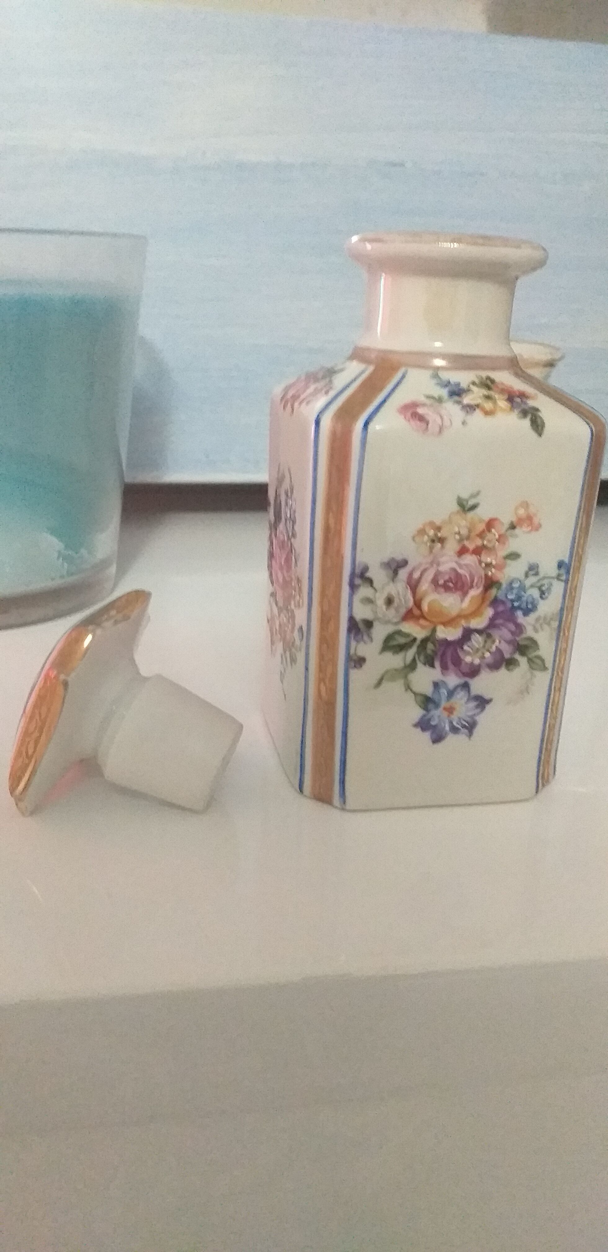 Porcelain bottle