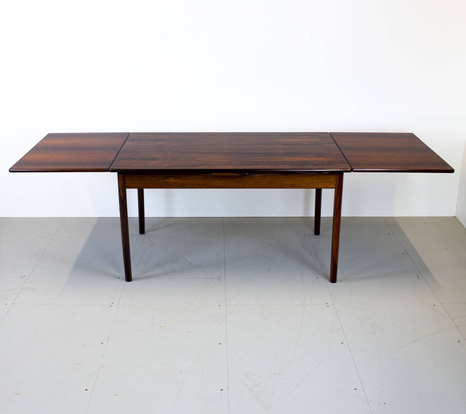 Table à manger extensible en palissandre danois du milieu du siècle