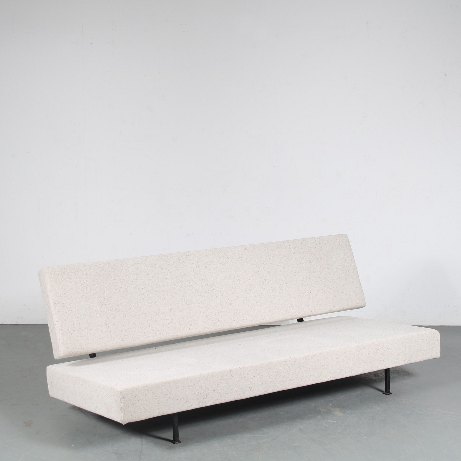 1950s Double bed sleeping bench