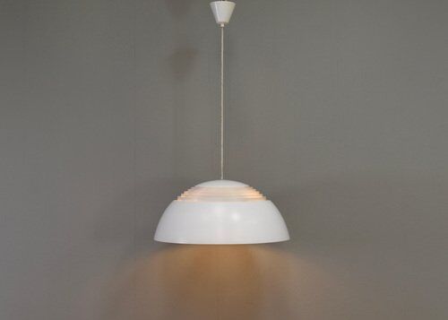 AJ Royal pendant lamp by Arne Jacobsen, 1960s