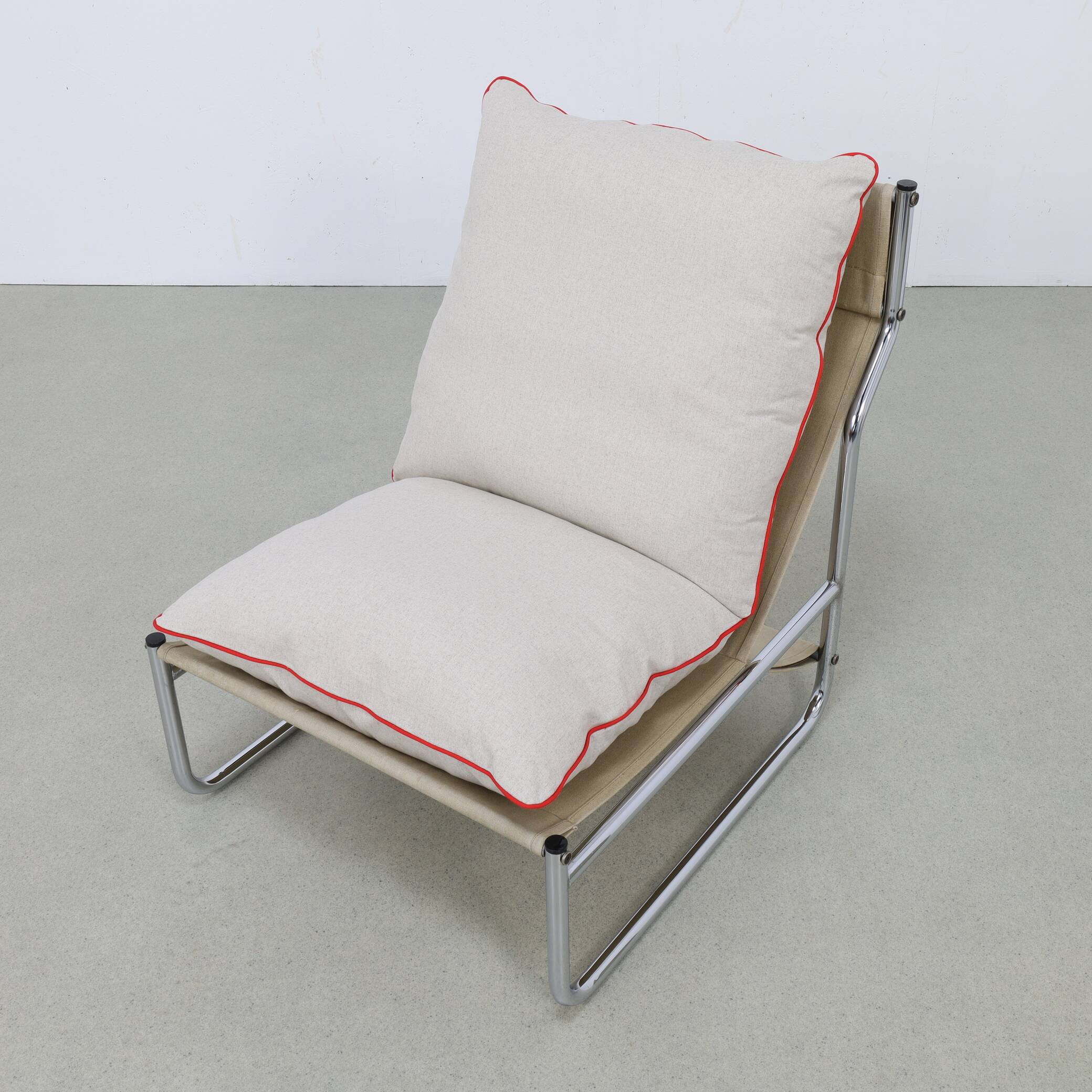 2x vintage lounge chair in chrome, 1970s new cussions