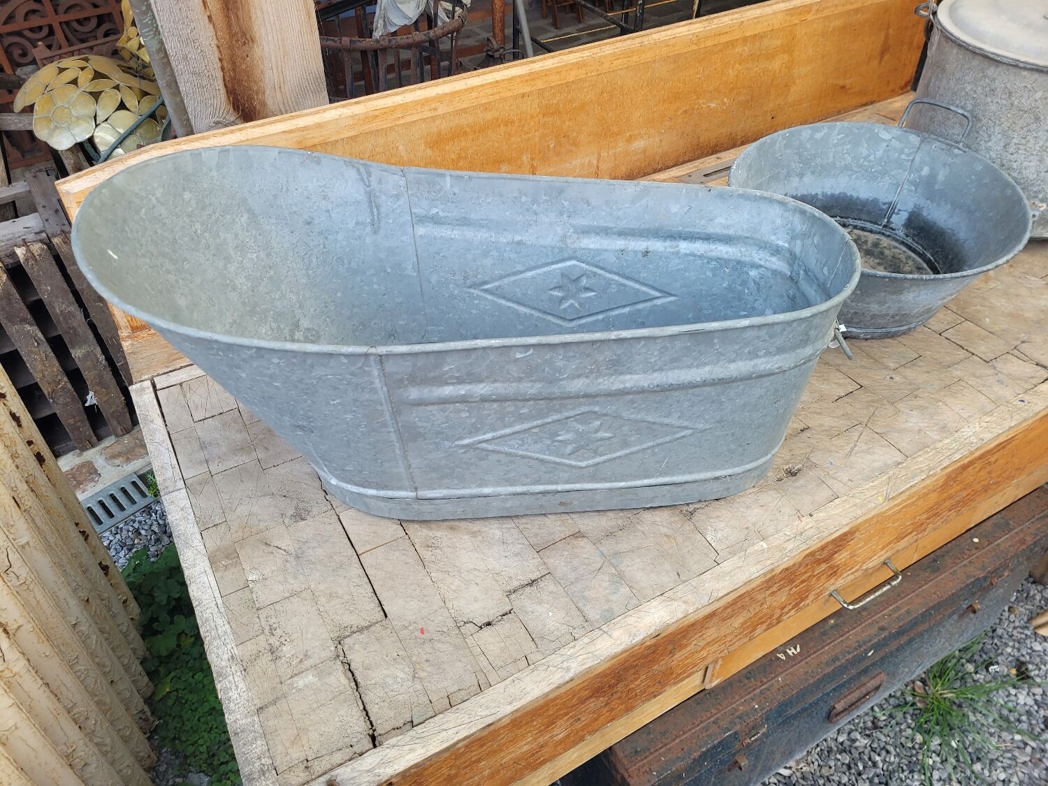 Zinc children's bathtub