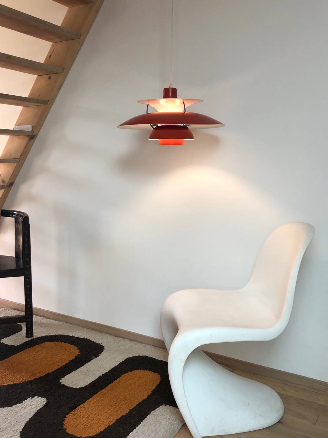 Danish vintage PH5 pendant light (Poul Hennigsen for Louis Poulsen)