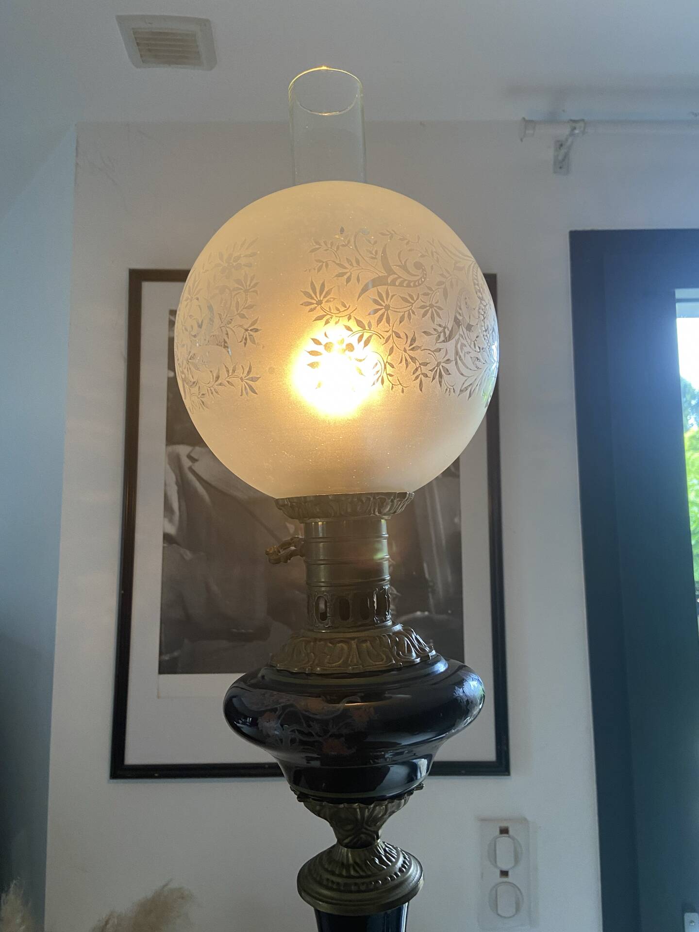 Large ceramic lamp from the Napoleon III period.