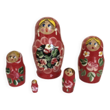 Poupées en bois