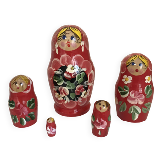Poupées en bois