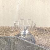 Flower-shaped glass storage