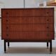 Armoire à tiroirs du milieu du siècle