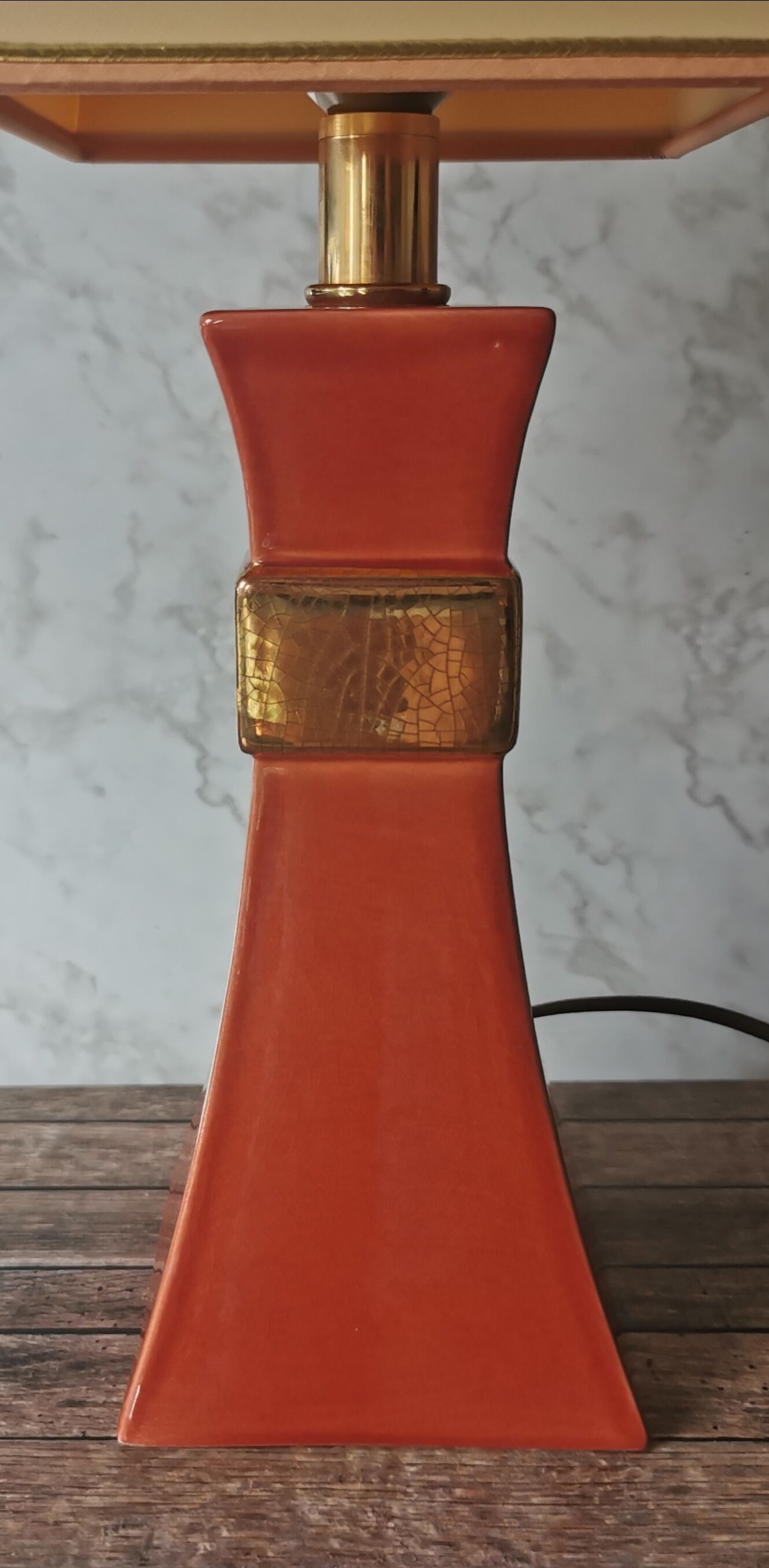 Coral lamp and gold house Le Dauphin