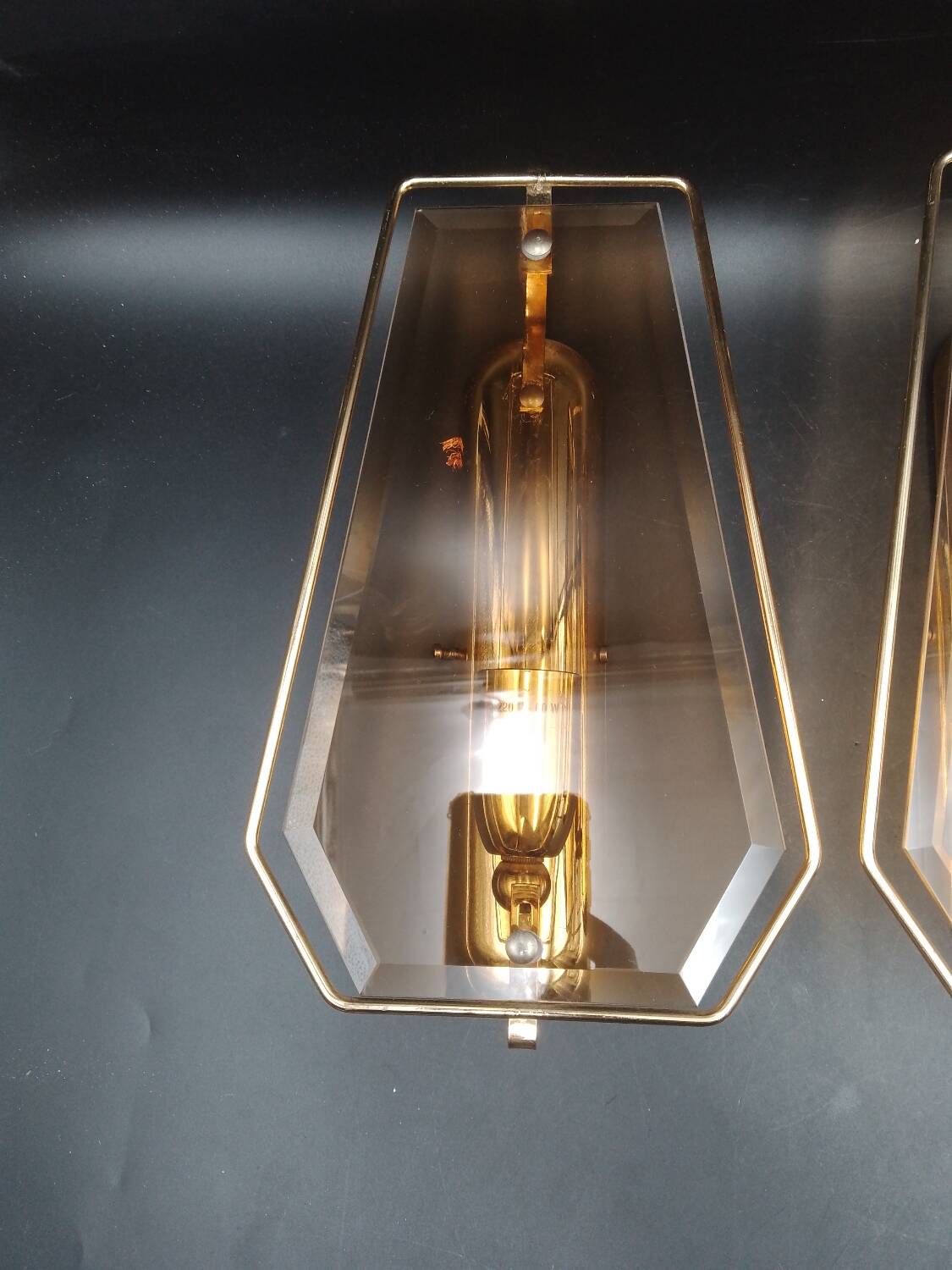 Triple vintage wall lights in brass and beveled glass to be electrified E14