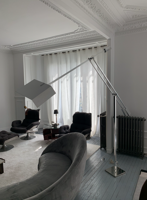 Giraffe Angelo Brotto lamppost