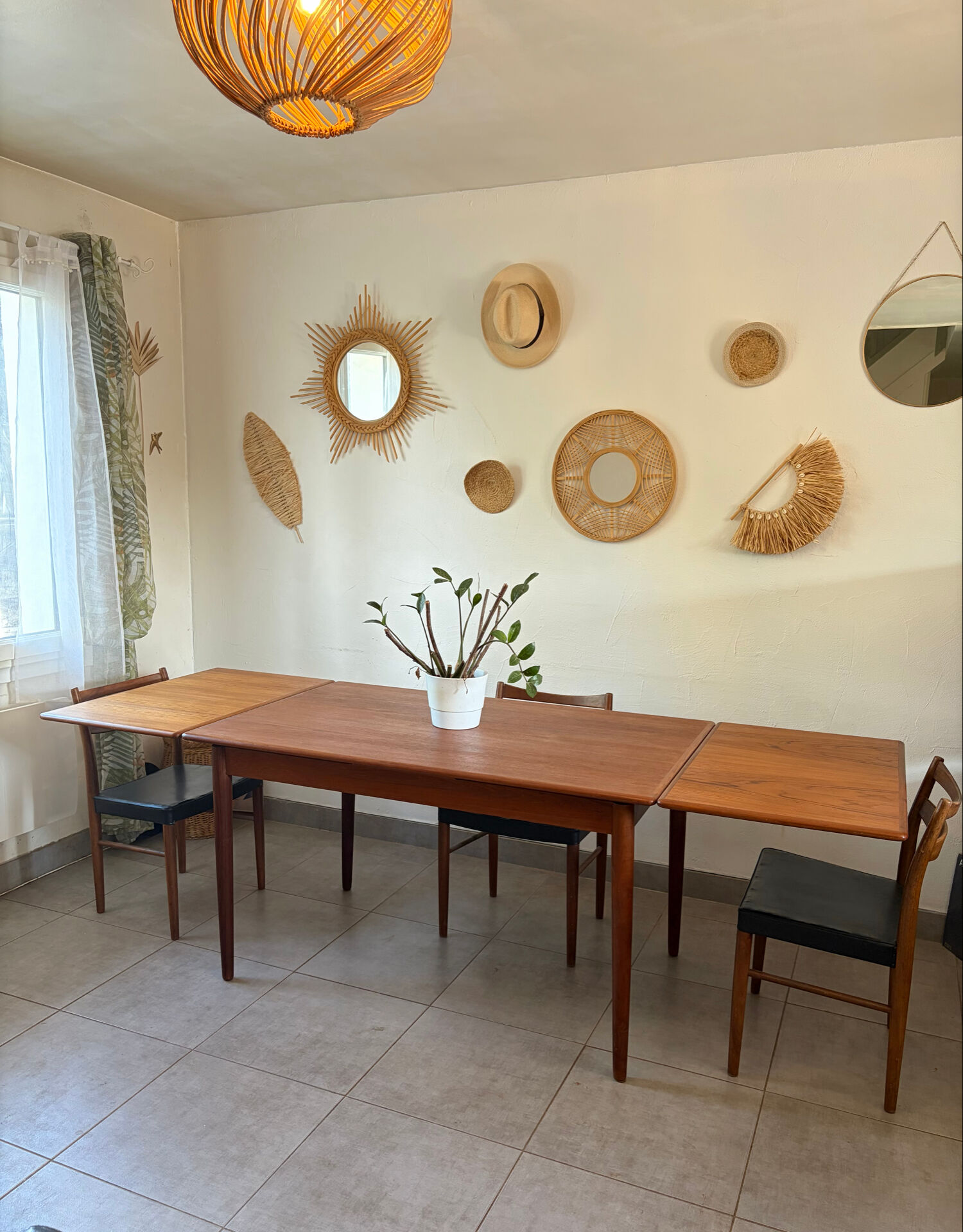 Scandinavian extendable table Andersen Johannes