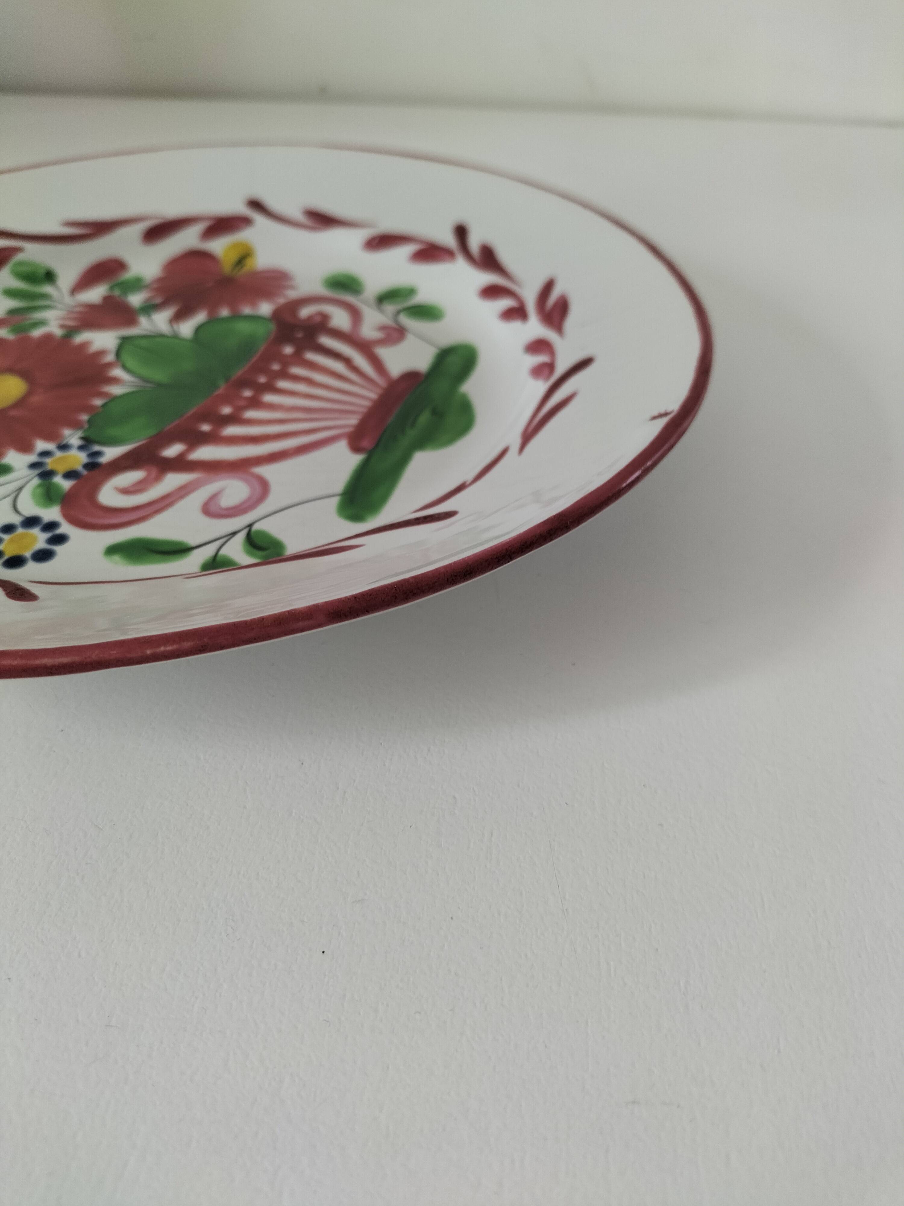 Saint-Clément plate – floral basket decoration with lyre handles – circa 1910