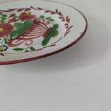 Saint-Clément plate – floral basket decoration with lyre handles – circa 1910